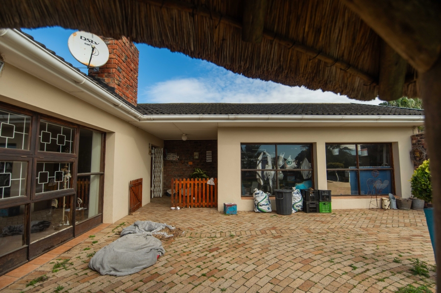 4 Bedroom Property for Sale in Fernglen Eastern Cape